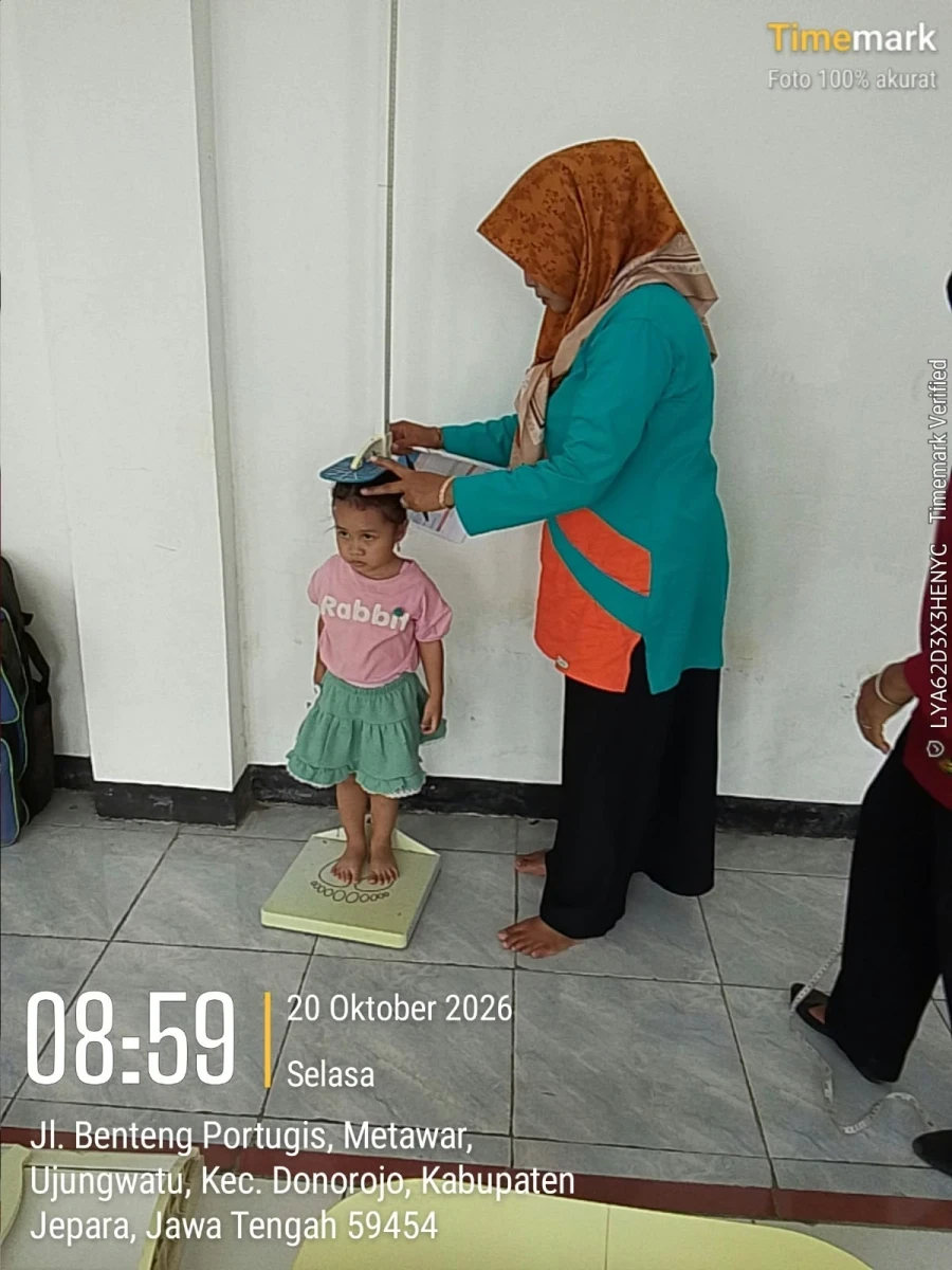 TP.PKK DESA DAMPINGI DI POSYANDI 01 RW 01 METWAR