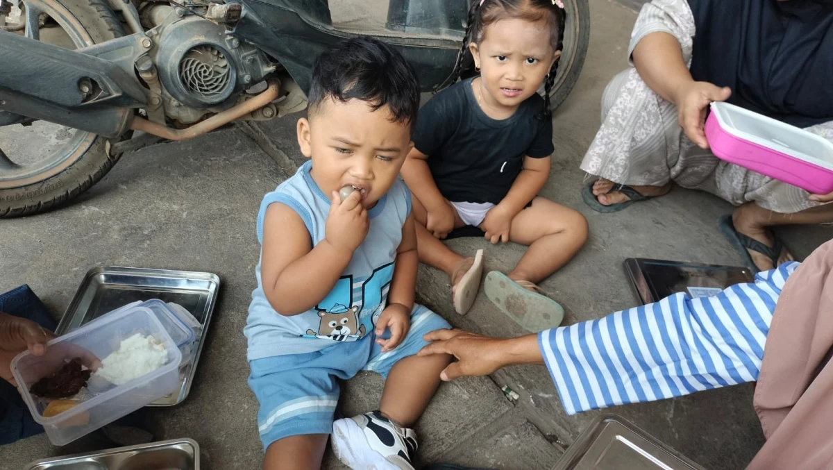Pembagian MBG 3B Desa Bandung Pos 1 ( Tunas Jaya I )
