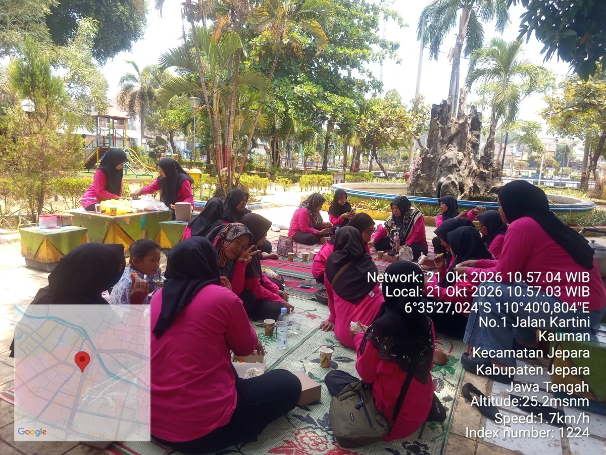 Pertemuan rutin kader posyandu kelurahan Kauman 