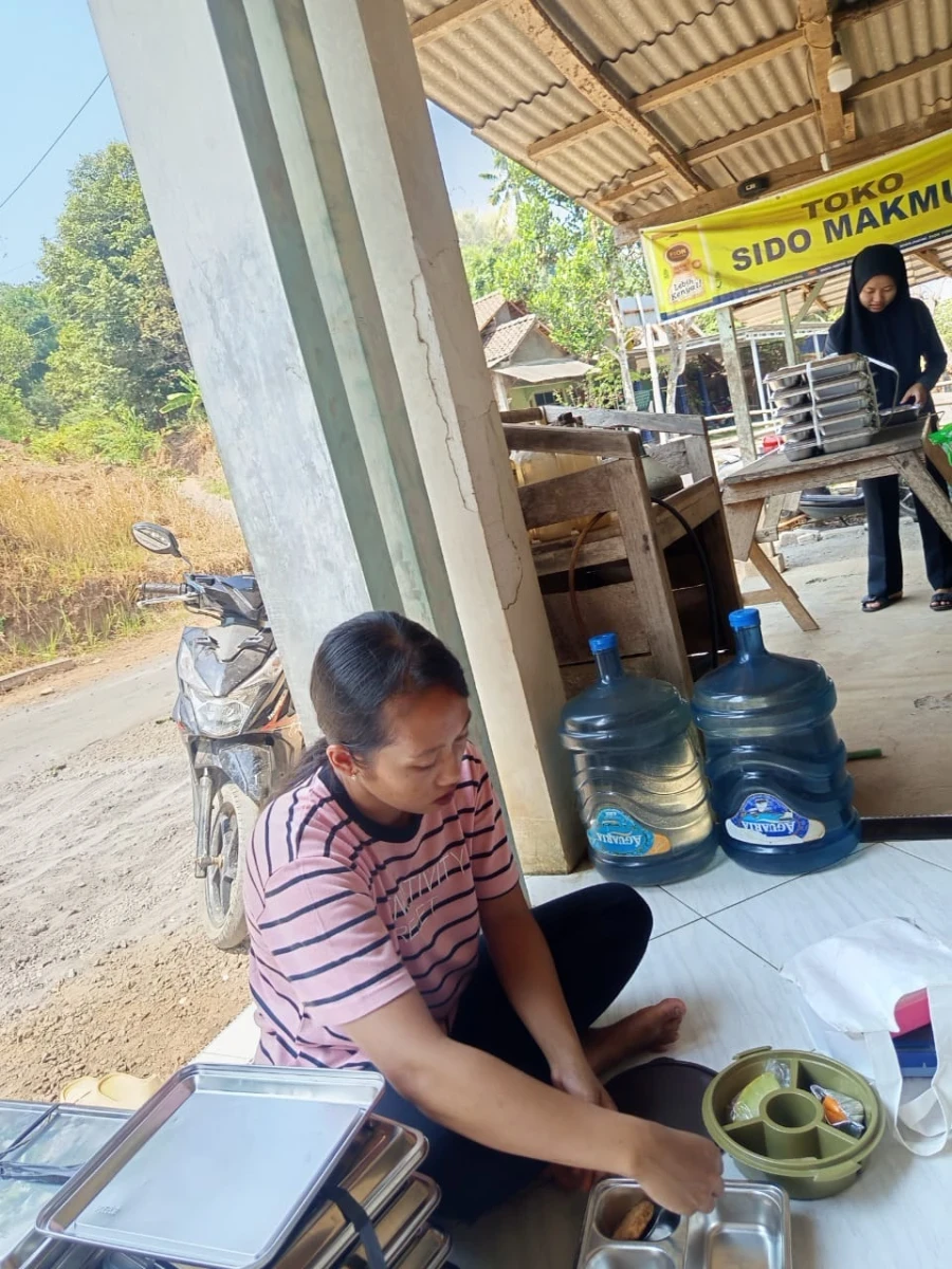 MAKANAN BERGIZI GRATIS