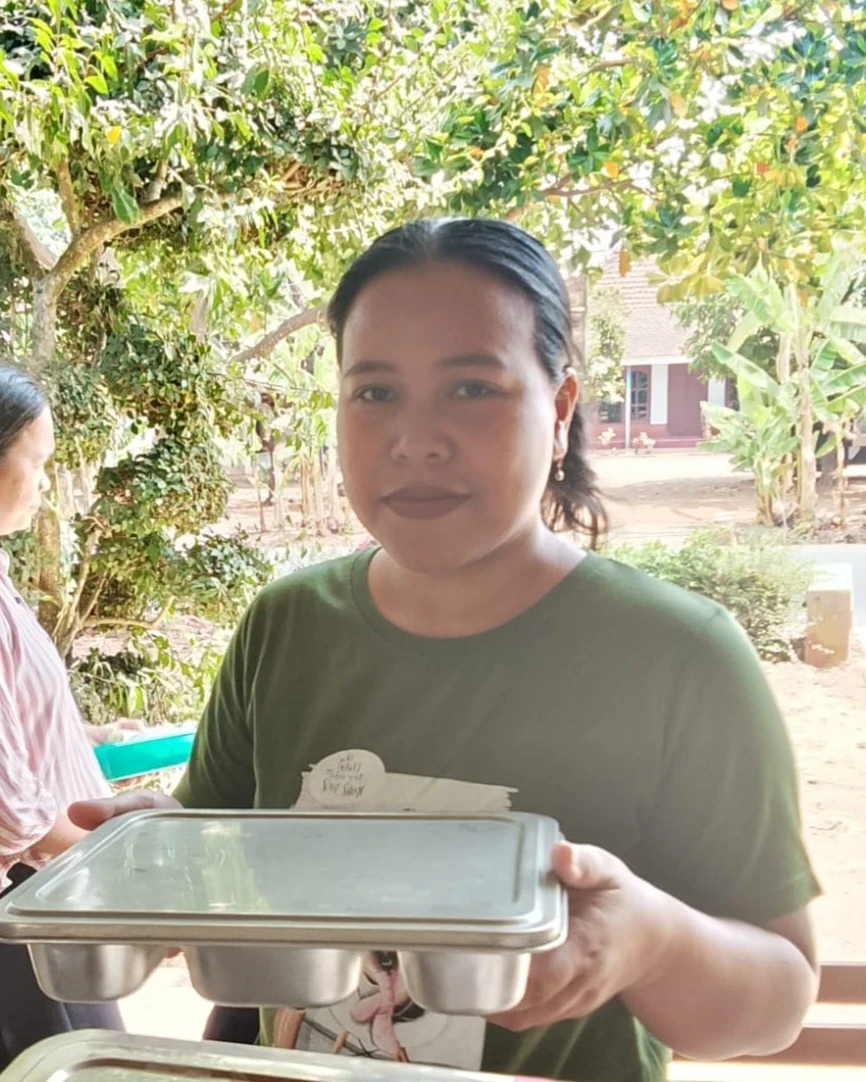 Pemberian Makan Bergizi Gratis (MBG) bagi Ibu Menyusui di Posyandu Harapan 1 RW 09 Desa Karanggondang