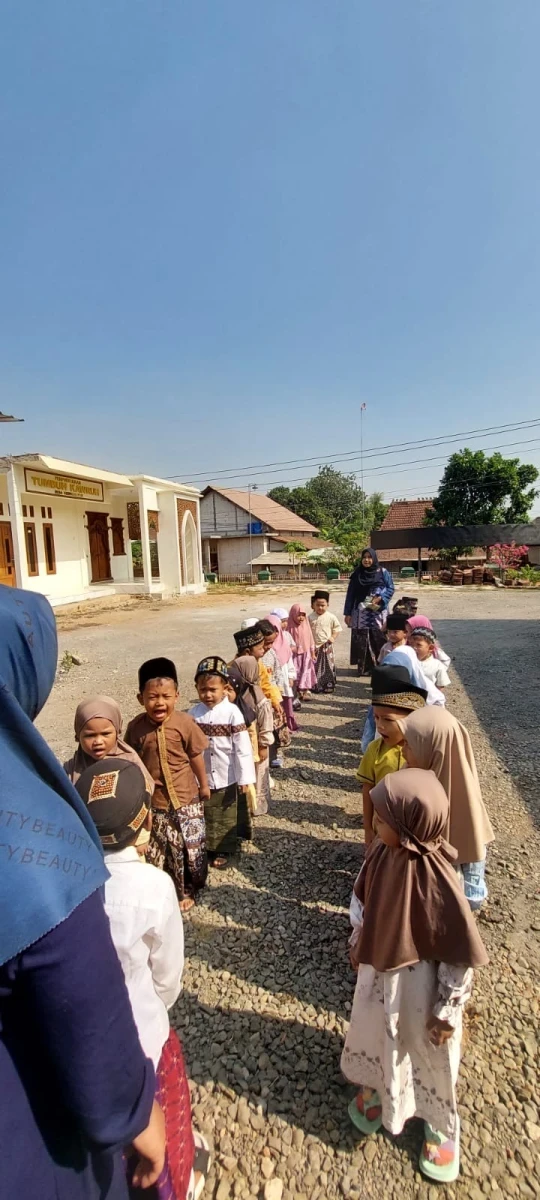 BERITA KEGIATAN PERINGATAN HARI SANTRI POS PAUD EMBUN PAGI
