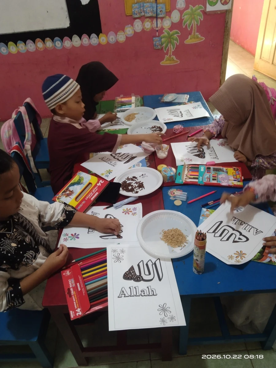 Kegiatan Hari Santri di TK Mardi Siwi Rahayu 