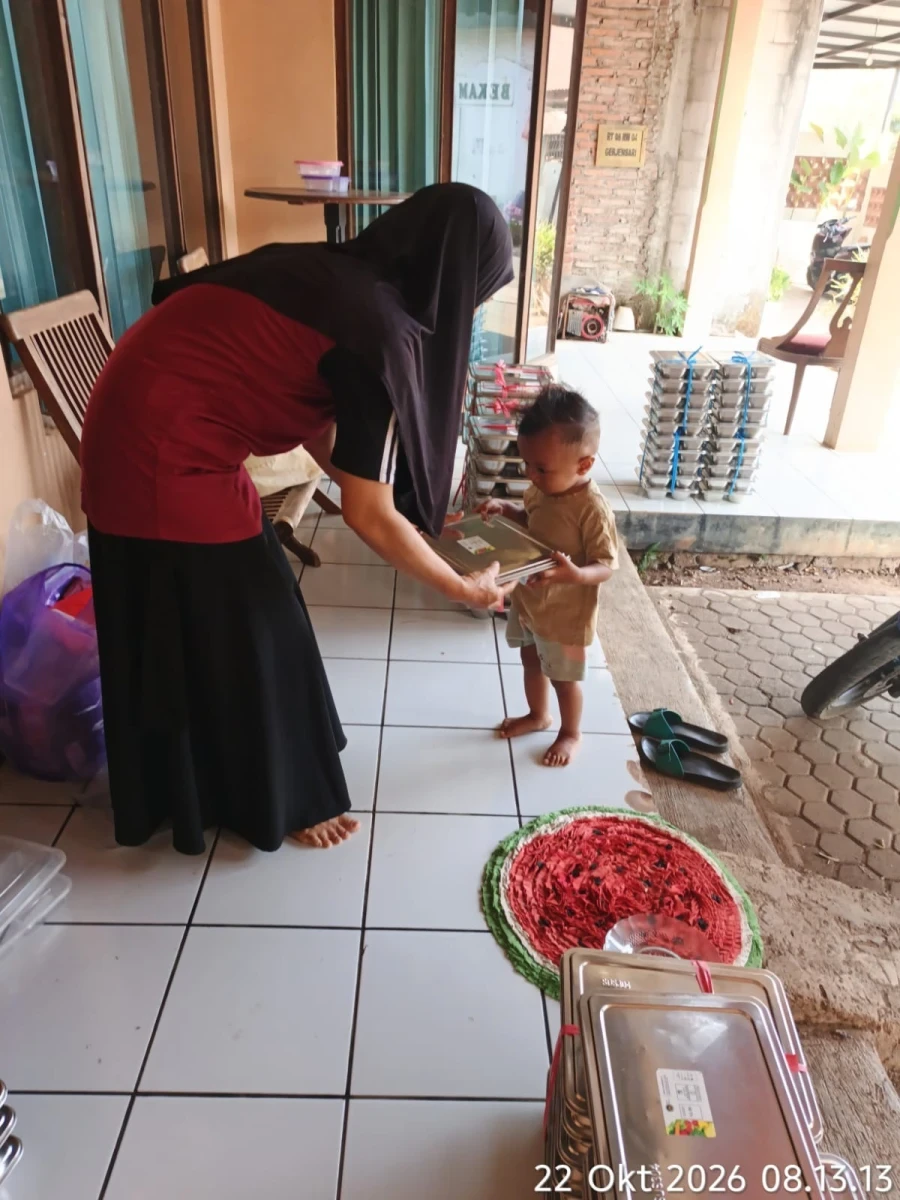 PENDISTRIBUSIAN MBG POS NUSA INDAH IV GERJENSARI DESA TAHUNAN