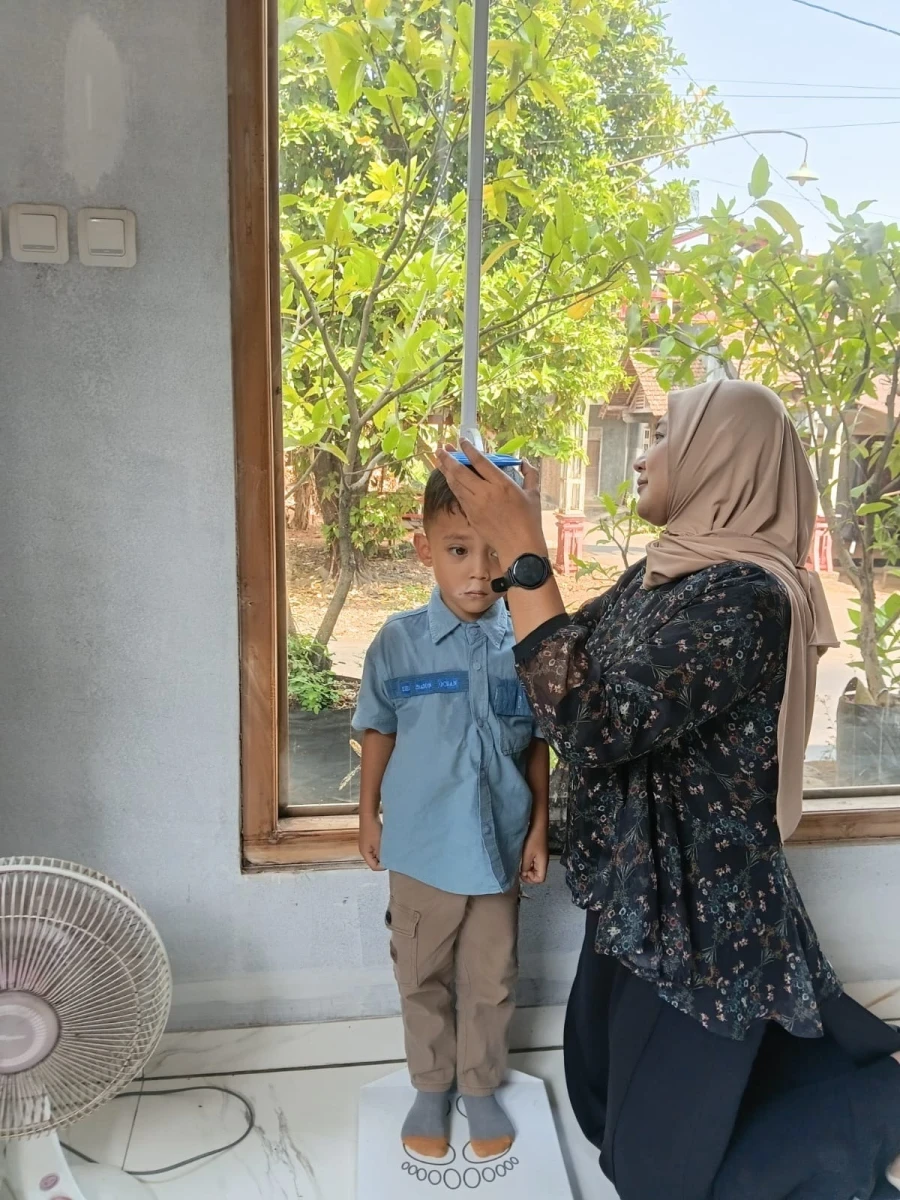 Pelayanan Posyandu Kasih Ibu 4 Desa Senenan