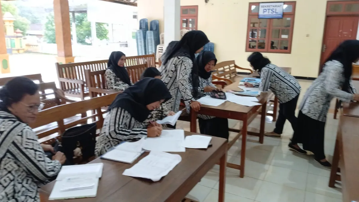 Rapat Koordinasi TP PKK Desa Karanggondang Bahas Program Kerja Tahun 2026 untuk Mewujudkan Keluarga Sejahtera