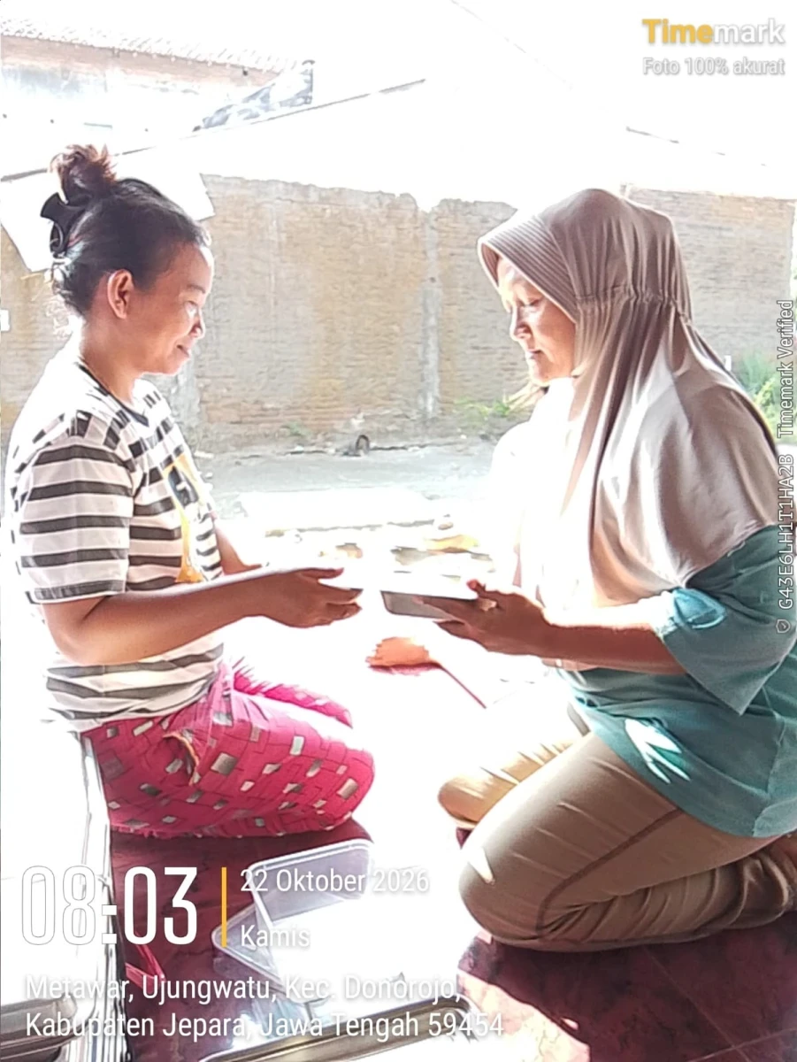PENDISTRIBUSIAN MAKAN BERGIZI GRATIS (MBG) DI RW 01 POS 01 METAWAR