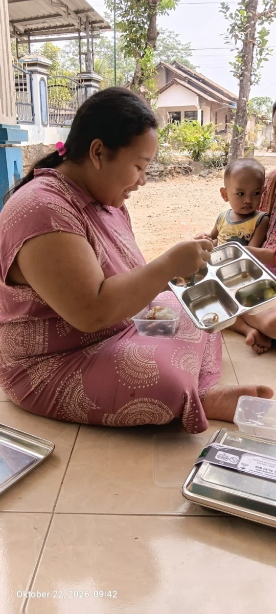 MAKANAN BERGIZI GRATIS