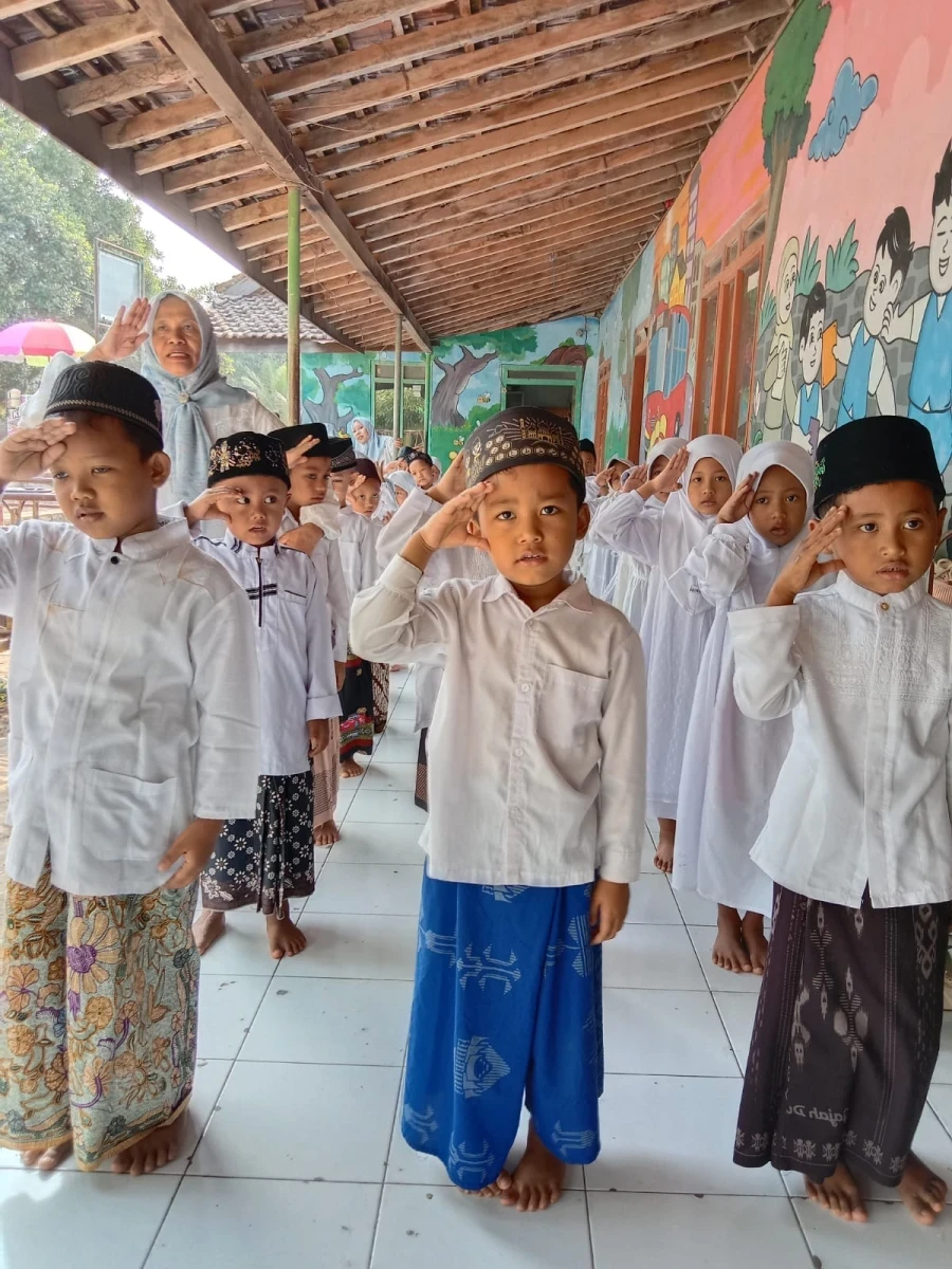 UPACARA HARI SANTRI