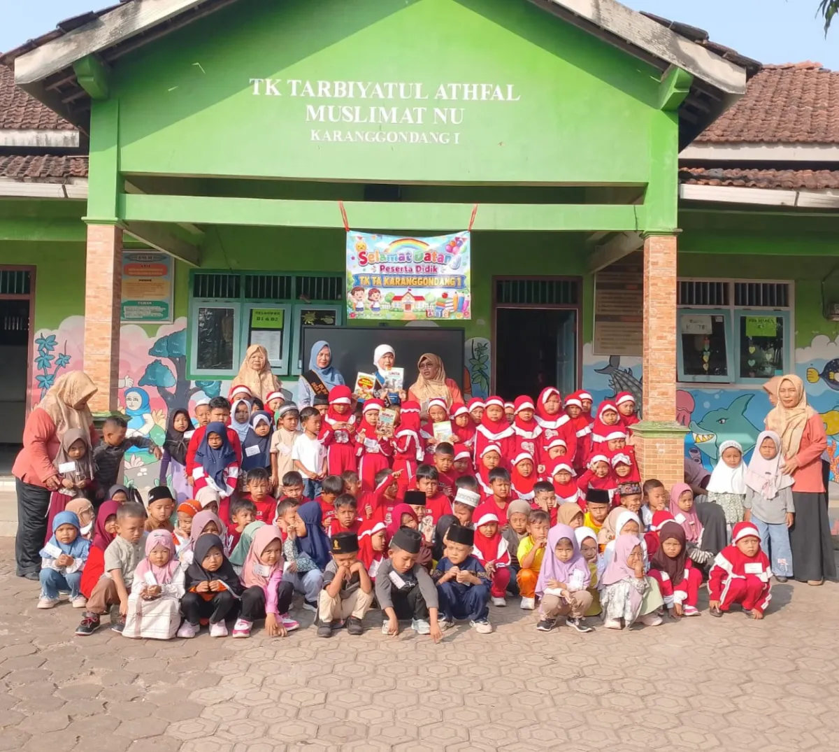 Bunda Literasi Kecamatan Mlonggo dan Desa Karanggondang Hadir di MPLS TK Tarbiyatul Athfal Karanggondang 1.