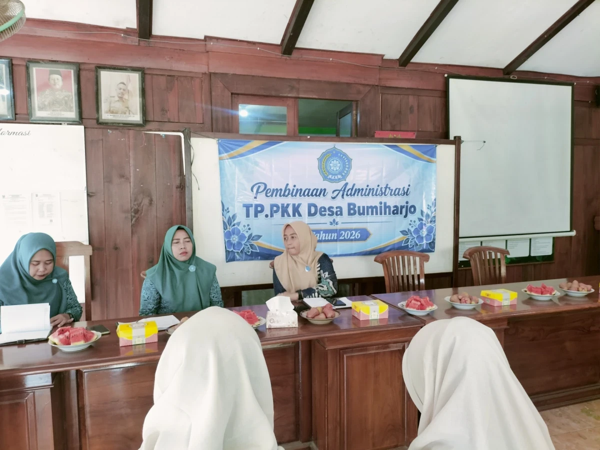 PEMBINAAN ADMINISTRASI TP.PKK DESA BUMIHARJO OLEH PKK KECAMATAN KELING