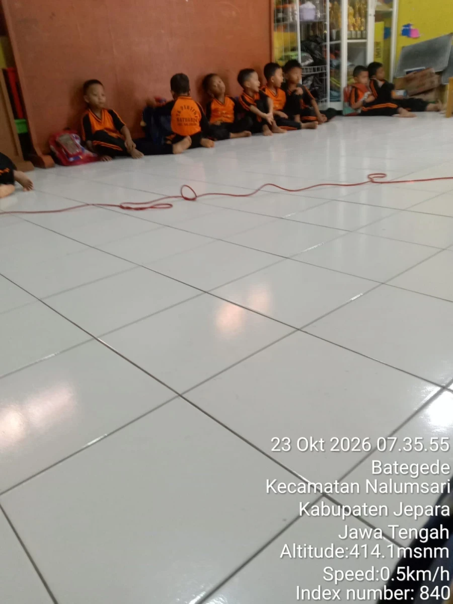 Membaca Asmaul Khusna bersama