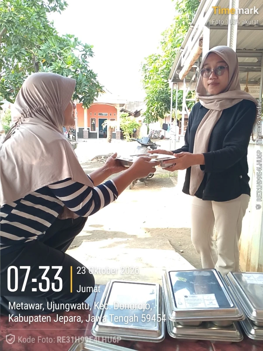 PENDISTRIBUSIAN MBG DI POS 01 RW 01 METAWAR