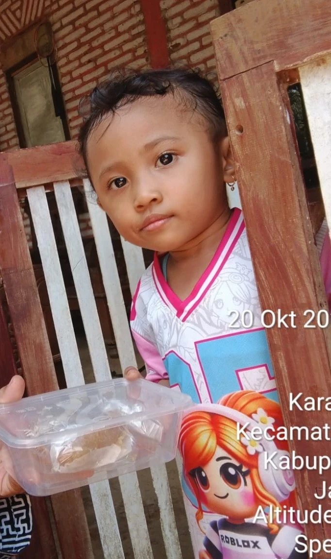 Pemberian Makanan Tambahan (PMT) Balita RW 05 Desa Karanggondang