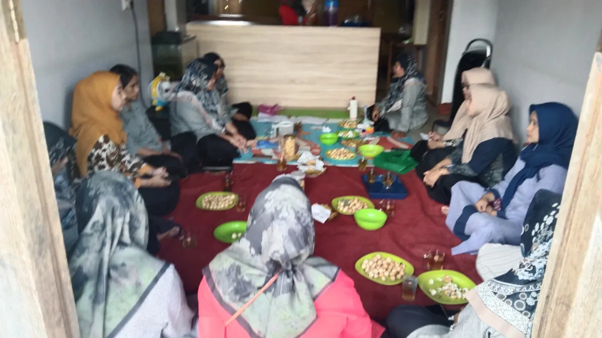 Sosialisasi Smart Kartini PKK RW 06 Desa Banyumanis 
