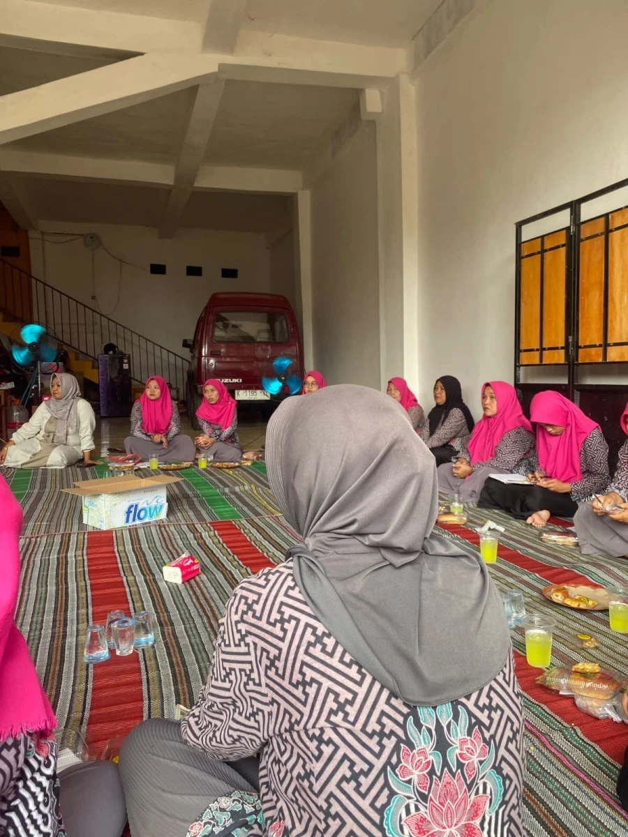 Kegiatan rutinan pkk rt 01/rw 08 tahunan bok abang