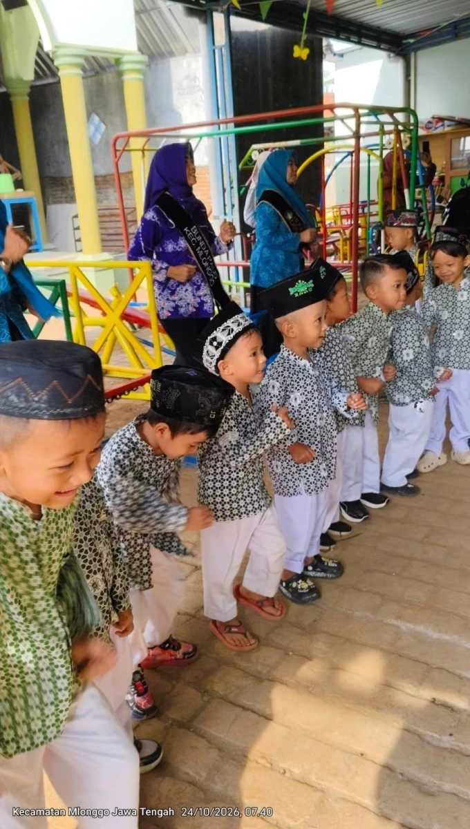 Sapa Bunda PAUD Kecamatan Mlonggo: Bergerak Ceria melalui Senam GEMARI untuk Anak Sehat dan Gembira