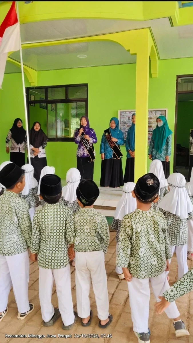 Sapa Bunda PAUD Kecamatan Mlonggo di TK TA Jambu 06, Tanamkan Cinta Tanah Air Sejak Dini