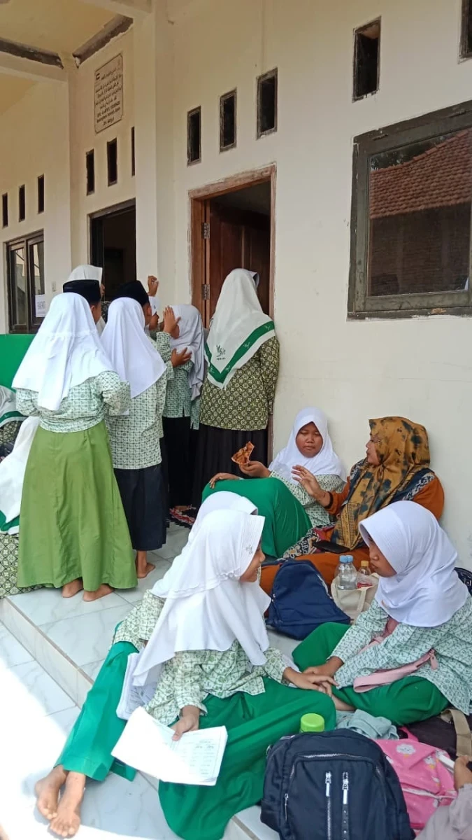 TRY OUT IMTIHAN SANTRI TPQ MIFTAHUL JANNAH UJUNGWATU DI DESA BANYUMANIS TAHUN 1448 H/2026 M
