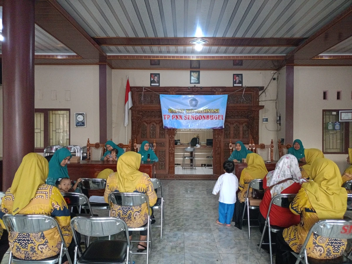 Rapat koordinasi TP PKK desa Sengonbugel bulan juli 