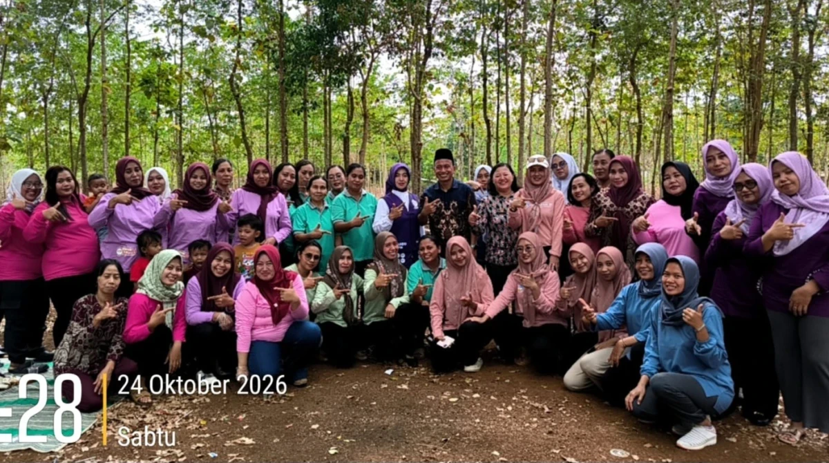 Pertemuan Rutin Kader Posyandu Desa Karanggondang Dihadiri Camat Mlonggo dan Ketua TP PKK Kecamatan