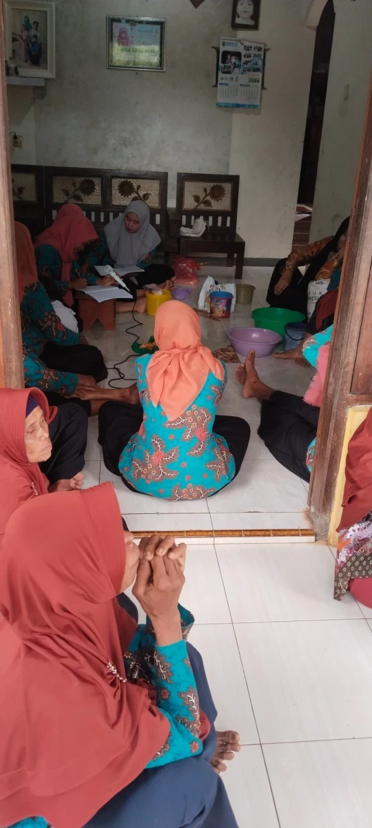 Pertemuan Rutin PKK RT 04 RW 05