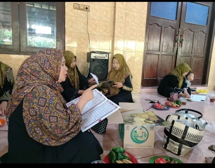 Perkuat Iman dan Eratkan Silaturahmi melalui Tahtimul Qur’an PKK Kenanga RT 05/01
