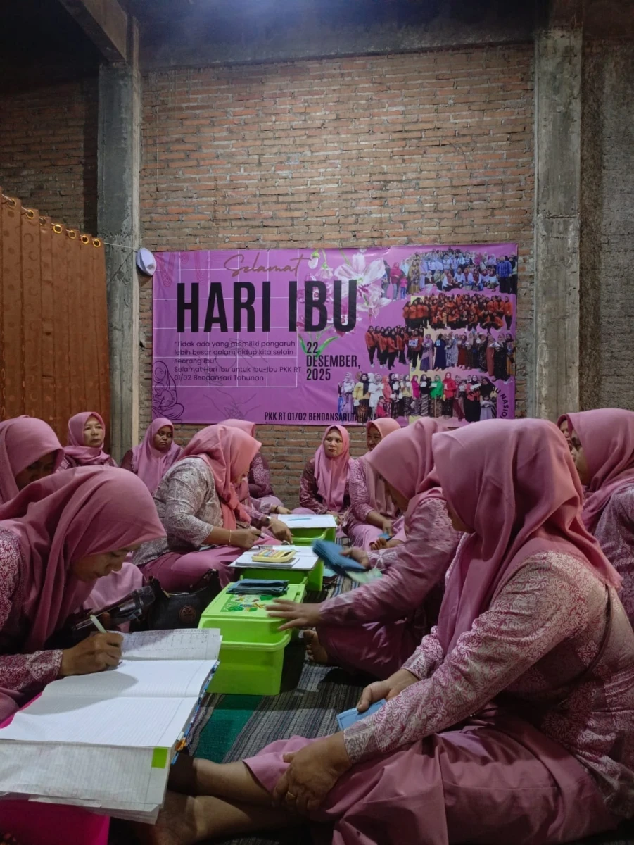 Pertemuan Rutin PKK RT 01/RW 02 Bendansari Bahas Pengumuman Dawis dan Usulan Seragam Baru