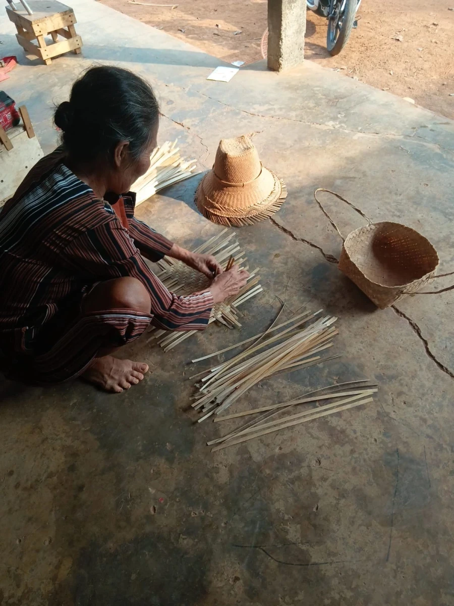 Peran Kerajinan Anyaman Bambu dalam Meningkatkan Perekonomian Masyarakat