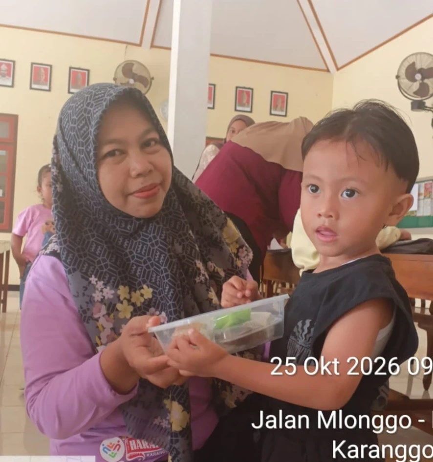 Pokja IV Karanggondang Salurkan PMT Balita Padat Gizi di RW 6