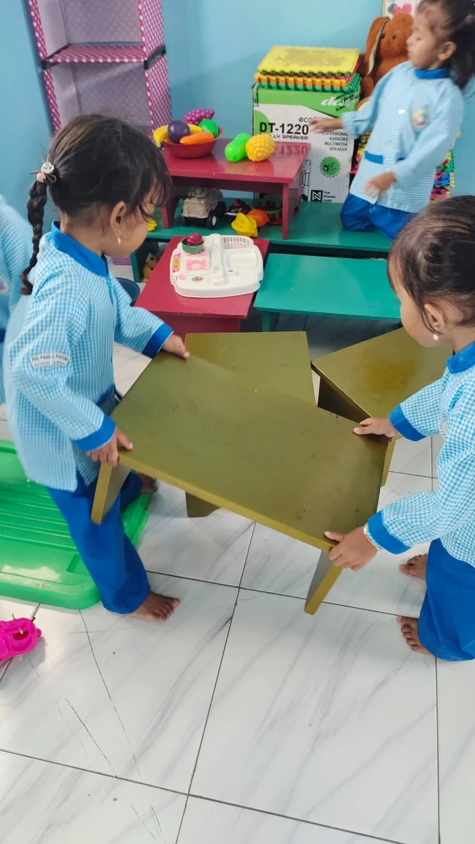  Melatih kerja sama pada Anak