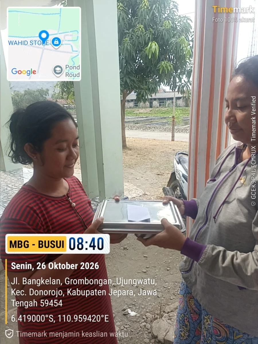 TP.PKK DESA DAMPINGI PENDISTRIBUSIAN MBG DI POS 06 RW 03 GROBOGAN