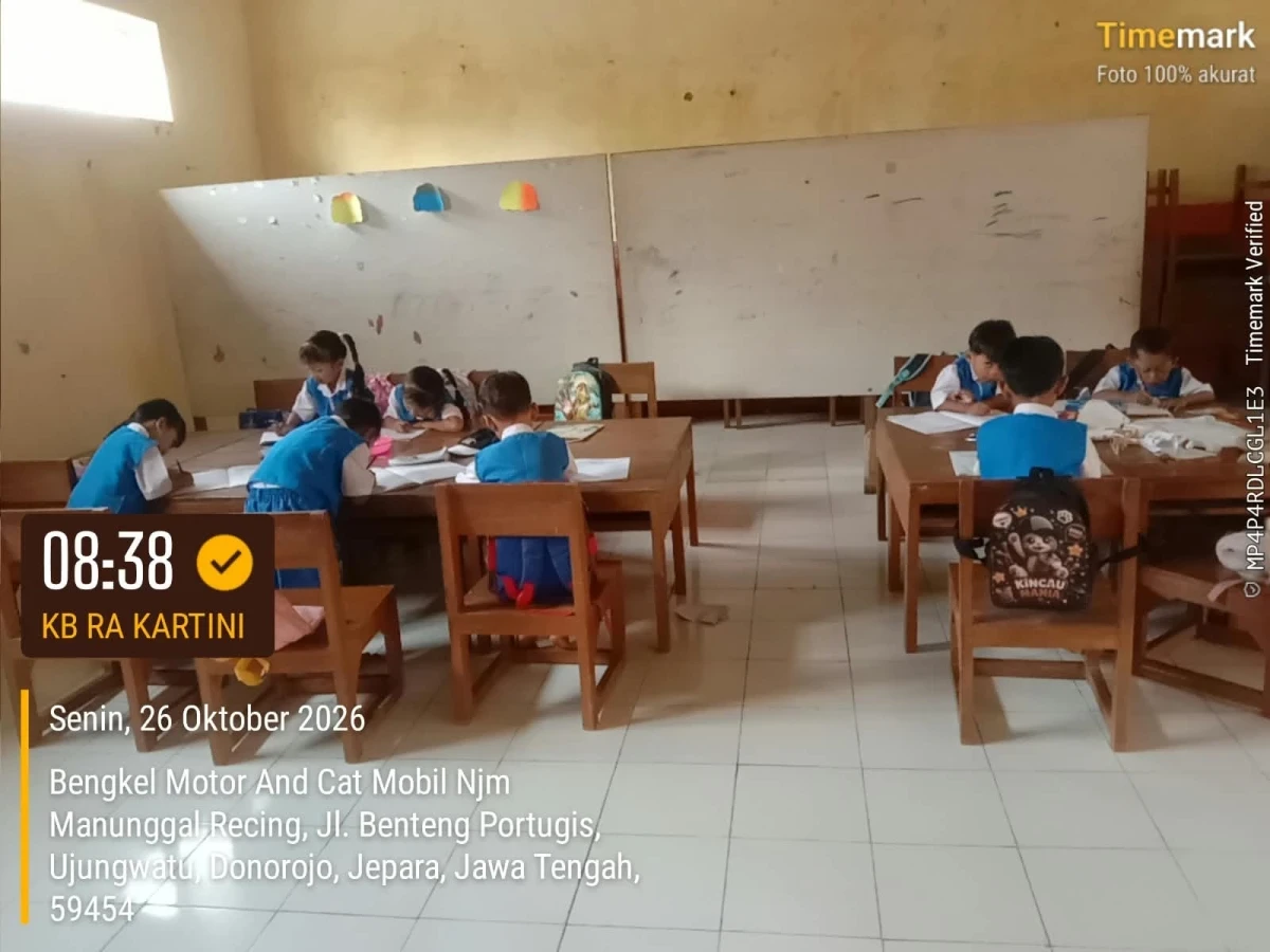 TP.PKK DESA HADIR DI KB RA KARTINI UJUNGWATU