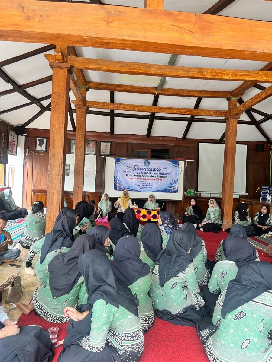 SOSIALISASI PENTINGNYA KESADARAN HUKUM, POLA ASUH ANAK DAN REMAJA, SERTA PENCEGAHAN KDRT