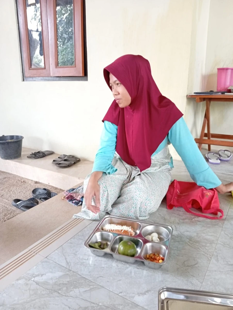 MAKANAN BERGIZI GRATIS