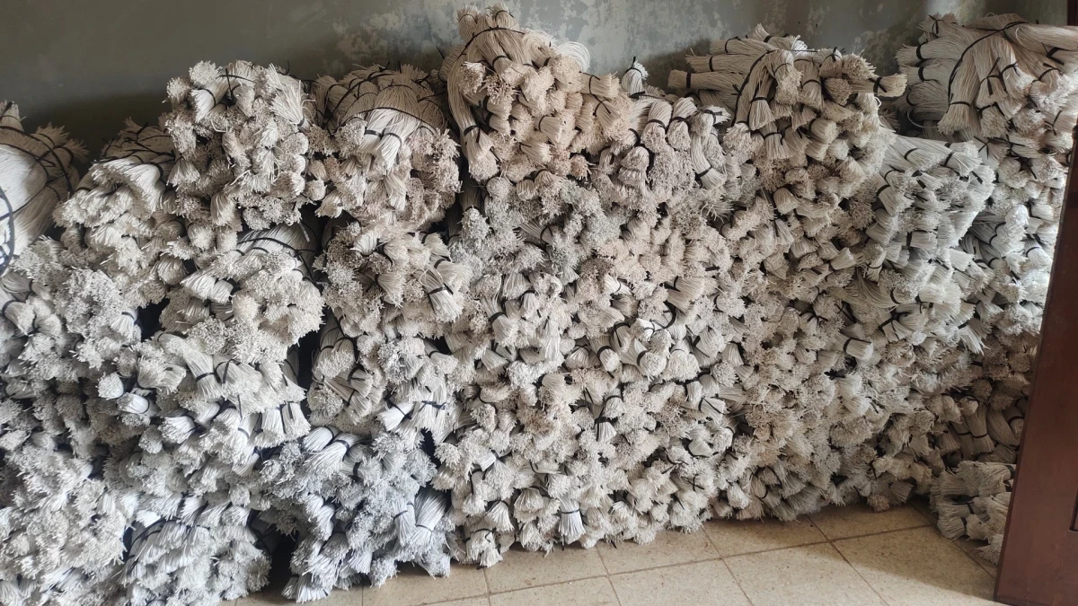 Mengunjungi pembuatan tali paper bag 