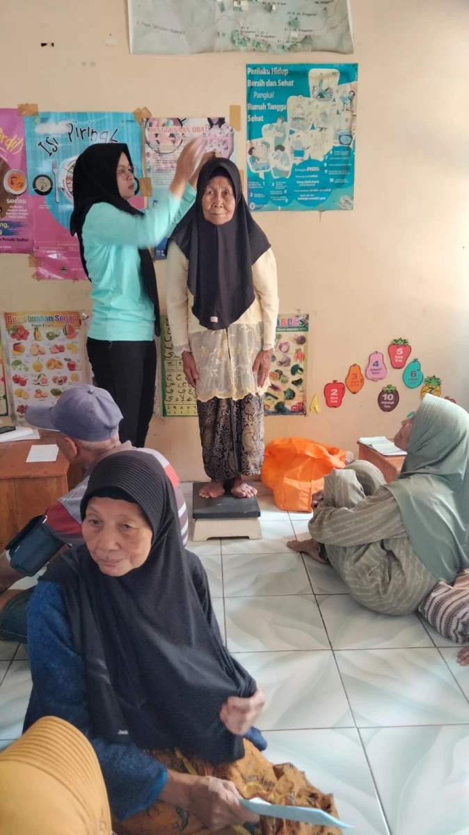 Kegiatan posbindu dipkd