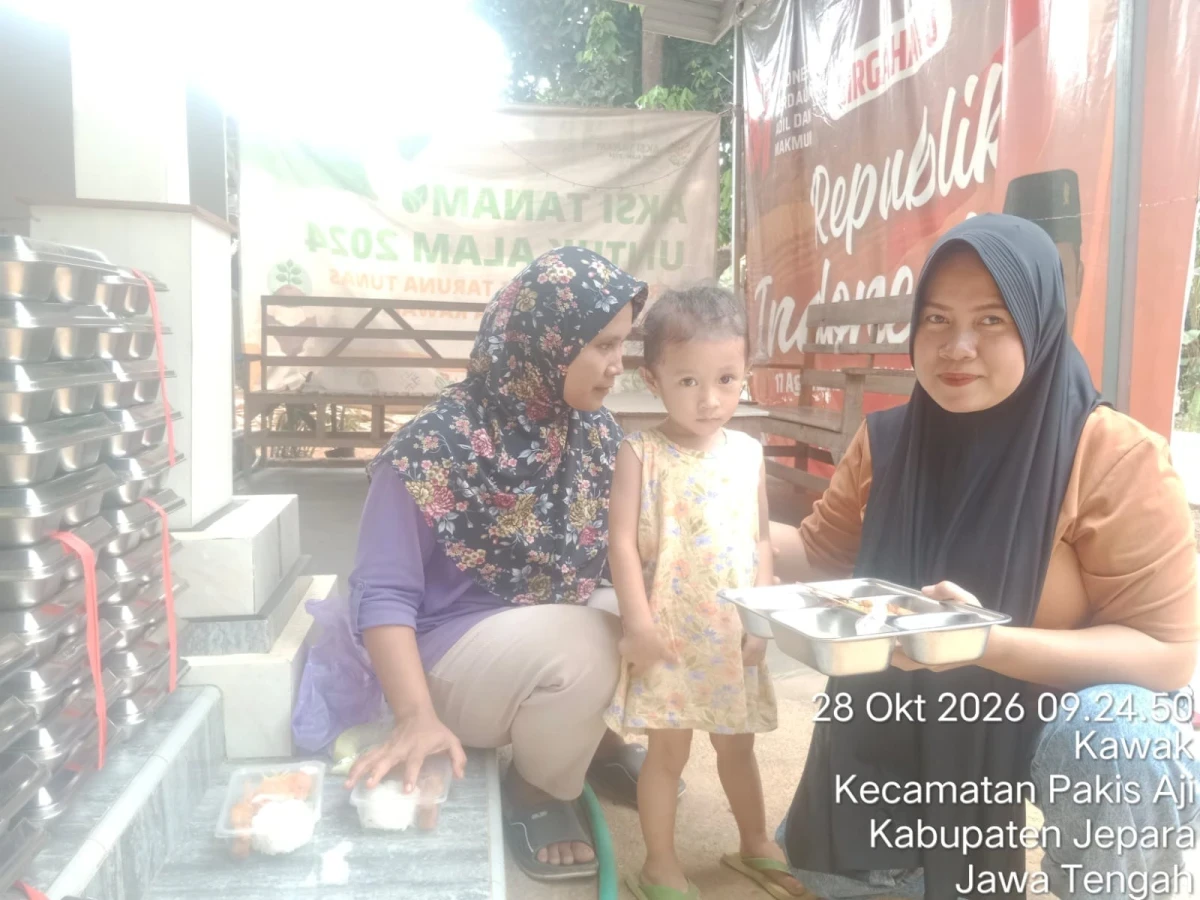 Pendistribusian Makanan Bergizi Gratis (MBG) di Posyandu Nusa Bhakti IV Desa Kawak