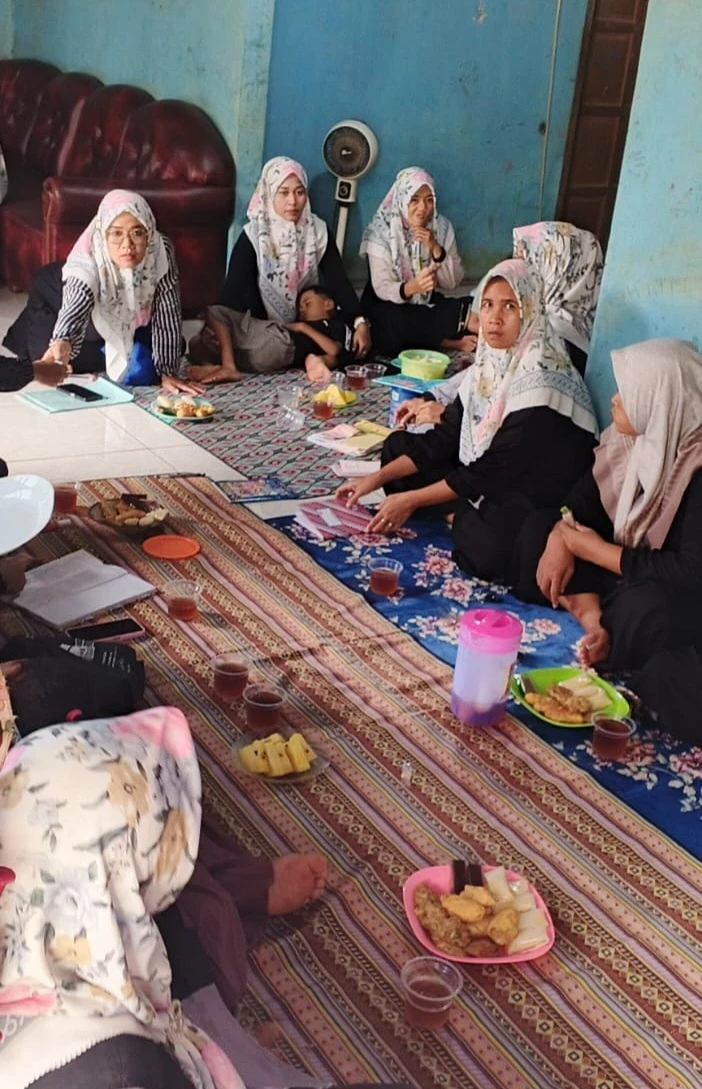 Kegiatan Rutin Jamaah Yasinan Ibu-Ibu RT 04 RW 02 Karanggondang