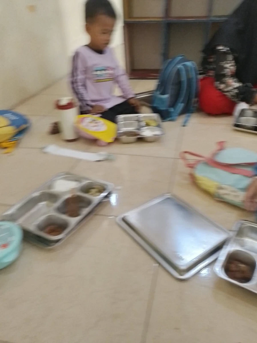 MAKANAN BERGIZI GRATIS