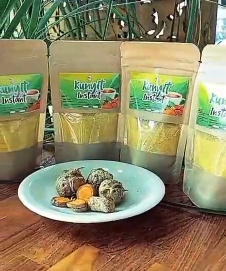 Kunyit Instan Mbakyu Food Karanggondang - Minuman Herbal Alami & Praktis