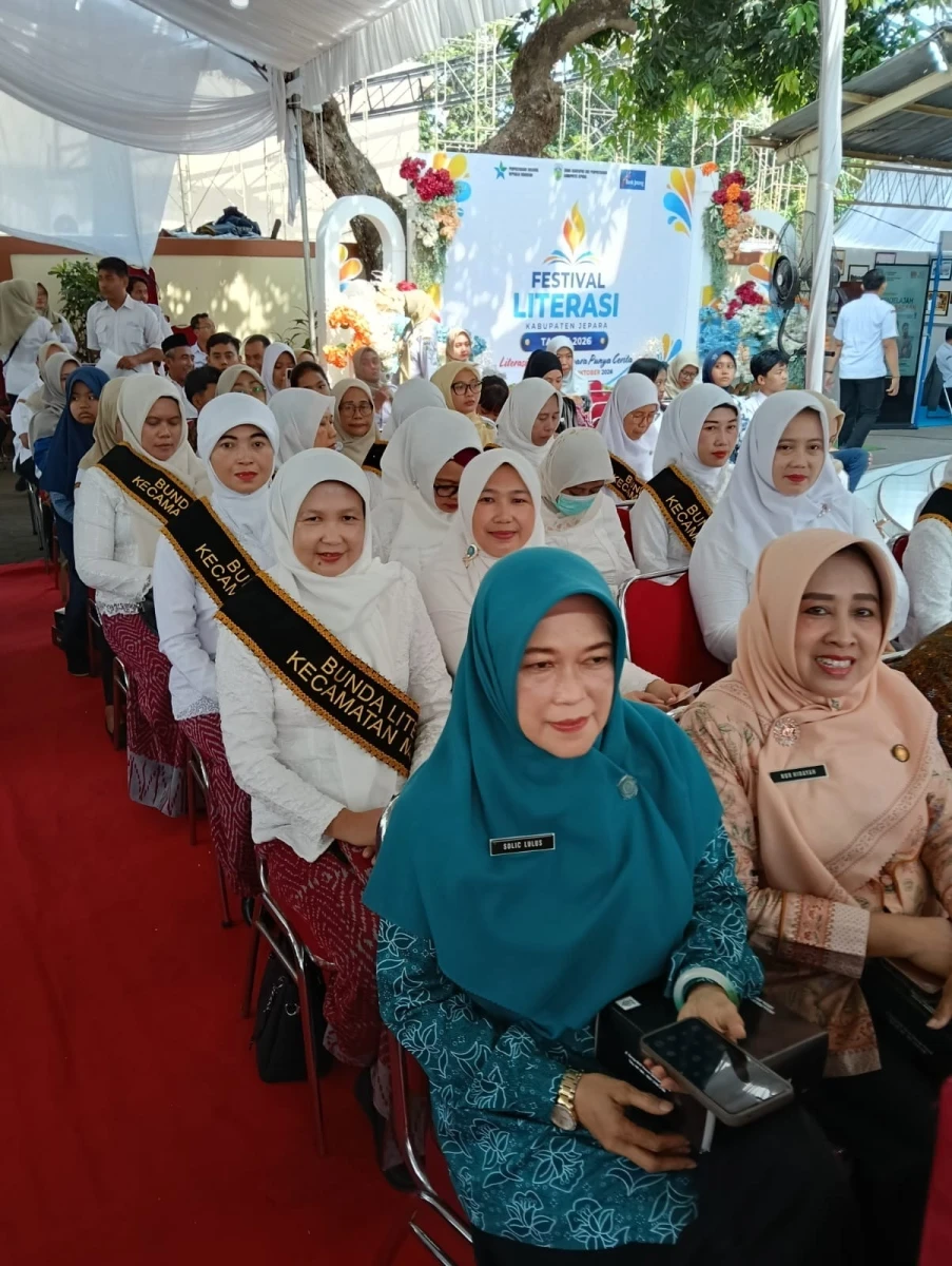 Literasi Menyala, Jepara Punya Cerita: Bunda Literasi Pakis Aji Hadiri Festival Literasi Jepara 2026