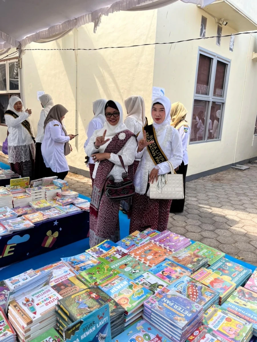 Semarak Festival Literasi Jepara 2026: Bunda Literasi Pakis Aji Tinjau Langsung Stand Baca demi Wujudkan Generasi Cinta Buku
