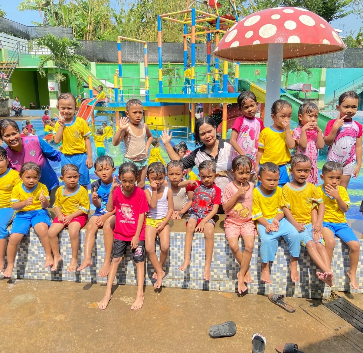 Outing Class Ceria TK Debora: Petualangan Seru dan Kesegaran Air di Kolam Renang Watu Lumpang
