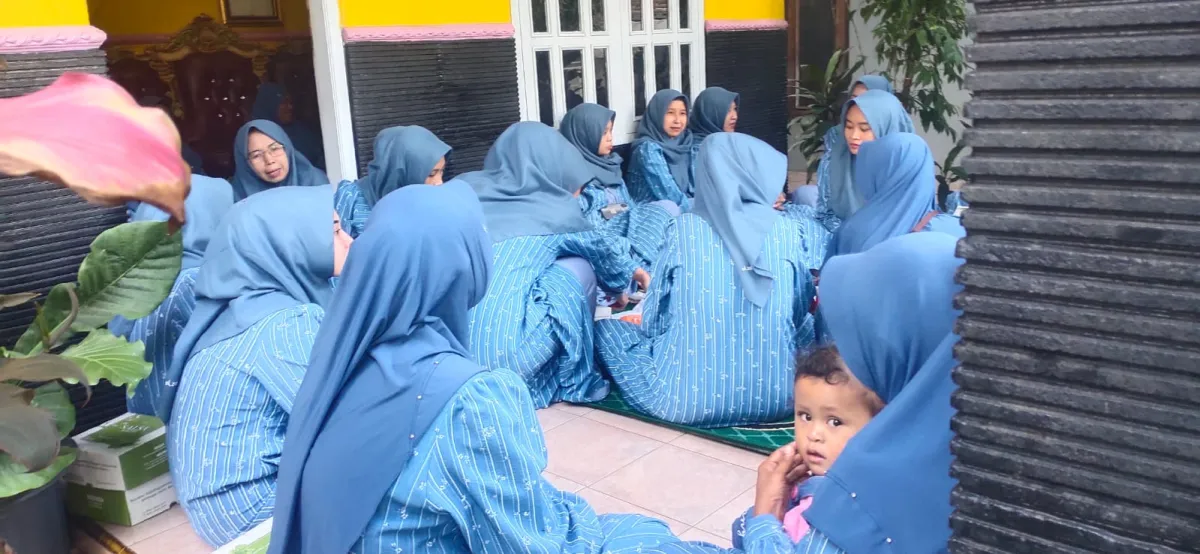 evaluasi dan penyampaian program kerja kelompok PKK RT 2 RW 1 desa Sengonbugel 