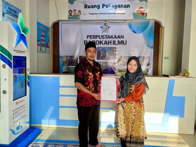 Penandatanganan kerja sama antara Perpustakaan Desa Barokah Ilmu dengan Universitas Islam Nahdlatul Ulama tentang Transformasi Digital Melalui LiteraSmart (LiSa) untuk Menuju Desa Literasi di Tegalsambi Jepara