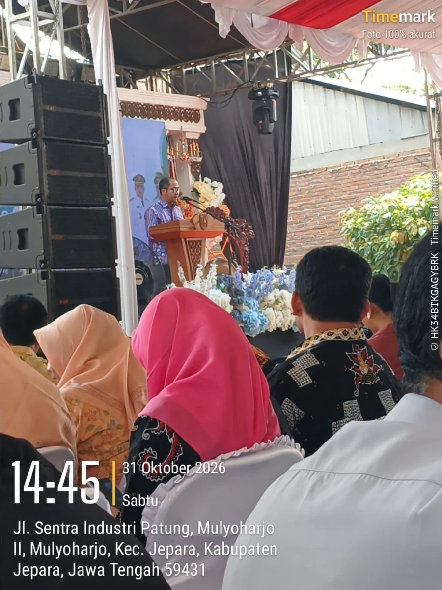 Pesona Seni dan Kriya Lokal: Ketua Dekranasda Pakis Aji Hadiri Kemegahan Pembukaan OCTOFEST 2026 di Sentra Patung Mulyoharjo