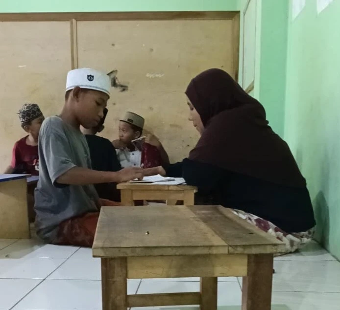 Mutiara Al-Qur'an di TPQ Al Amin: Semangat Anak-Anak RW 07 Karanggondang Belajar Mengaji