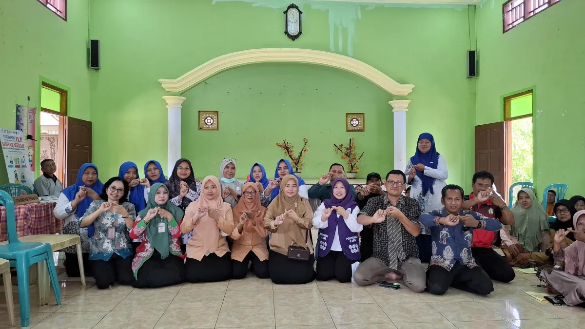 Kunjungan ke Posyandu Mawar Merah IV di Desa Banyumanis