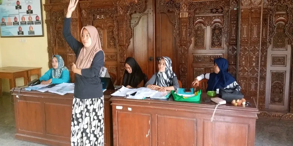 Sosialisasi SADARI (pemeriksaan payudara sendiri) 